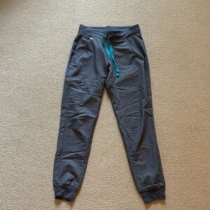 Figs Zamora Jogger Scrub Pants size XS in Graphite